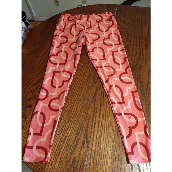 Tall & Curvy LulaRoe Pink and Red Hearts Casual Athletic Leggings Valentines Day - Picture 1 of 3